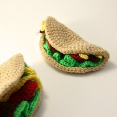 Large and Small Taco amigurumi by The Flying Dutchman Crochet Design
