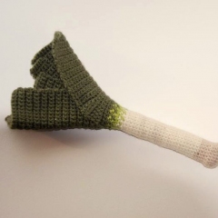 Leek amigurumi by The Flying Dutchman Crochet Design