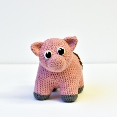 Pig amigurumi pattern by The Flying Dutchman Crochet Design