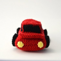 Race Car amigurumi by The Flying Dutchman Crochet Design