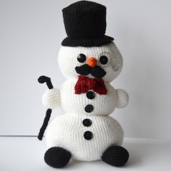 Snowman Like A Sir amigurumi pattern by The Flying Dutchman Crochet Design