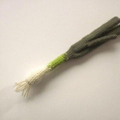 Spring Onion amigurumi pattern by The Flying Dutchman Crochet Design