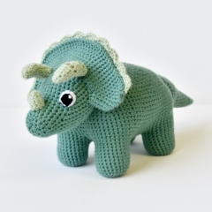 Triceratops Dinosaur amigurumi by The Flying Dutchman Crochet Design