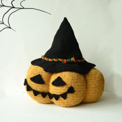 XL Jack O'Lantern amigurumi pattern by The Flying Dutchman Crochet Design