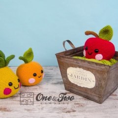 Alice, Oliver and Perry the Fruit Friends amigurumi by One and Two Company