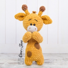 Gladys the Giraffe amigurumi pattern by One and Two Company