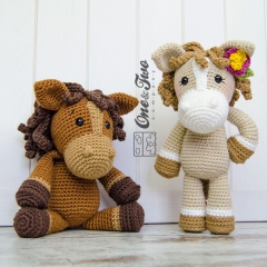 Haley the Horse amigurumi by One and Two Company