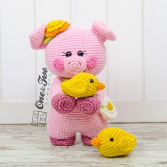 Poppy the Sweet Piggy and Friends amigurumi by One and Two Company