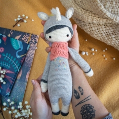 Unicorn Yumi amigurumi pattern by Lalylala