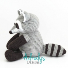 Riley the Raccoon amigurumi pattern by Adrialys Designs