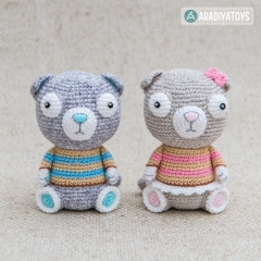 Scottish Fold Cats Luigi and Fiona amigurumi by AradiyaToys