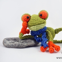 Freddie the Frog XS amigurumi pattern by IlDikko