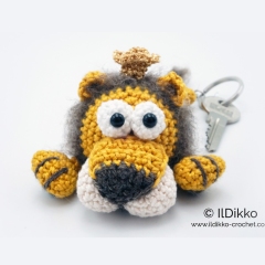 Lionello the Lying Lion Keychain amigurumi by IlDikko