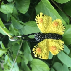 The brimstone butterfly keychain amigurumi pattern by MieksCreaties