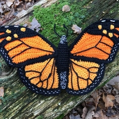 Monarch butterfly amigurumi by MieksCreaties