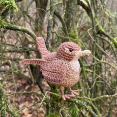 Wren bird amigurumi pattern by MieksCreaties