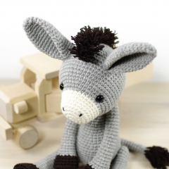 Donkey amigurumi pattern by Kristi Tullus
