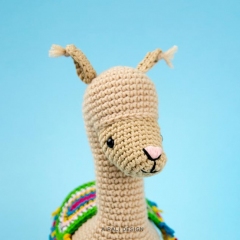 Lonzo the Llama amigurumi by airali design