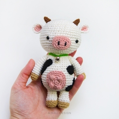 Mariella the Cow amigurumi pattern by airali design