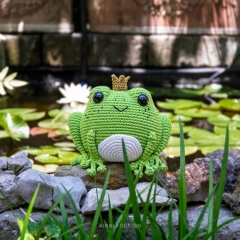 Prince Perry the Frog amigurumi by airali design
