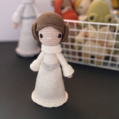 Princess Leia - Pocket size amigurumi by Los sospechosos