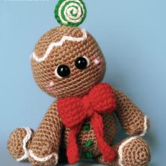 Ginger Rogers and Bread Astaire, the Gingerbread Cookies amigurumi pattern by Elfin Thread
