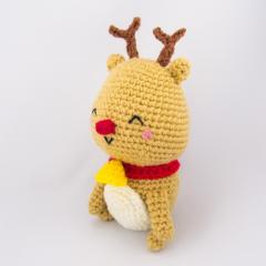 Jingle the Reindeer amigurumi pattern by Snacksies Handicraft Corner