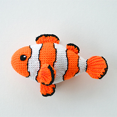 Clown fish amigurumi by The Flying Dutchman Crochet Design