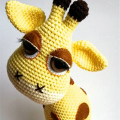 Flick the Giraffe amigurumi by Meraki Craft Inc. 