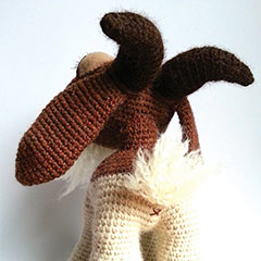 Hopscotch the Goat amigurumi by Meraki Craft Inc. 