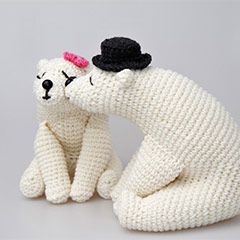 Kissing bears amigurumi pattern by StuffTheBody