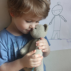 Lucas the teddy amigurumi by Happyamigurumi