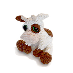 Mable the Cow amigurumi pattern by Patchwork Moose (Kate E Hancock)