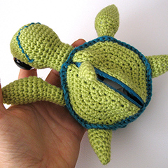 Marty the Sea Turtle amigurumi by Irene Strange
