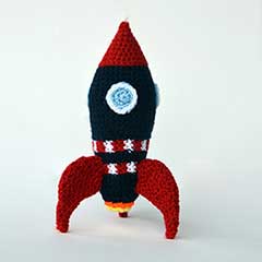 Rocket amigurumi by The Flying Dutchman Crochet Design