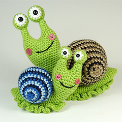 Shelley the snail amigurumi pattern by Janine Holmes at Moji-Moji Design
