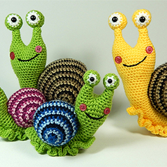 Shelley the snail amigurumi by Janine Holmes at Moji-Moji Design
