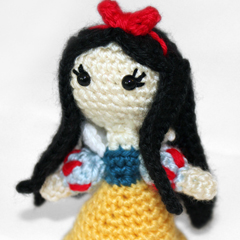 Snow White Princess amigurumi by Sahrit