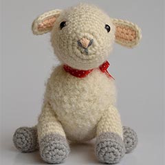 Sofie and Lucie little lambs amigurumi by Little Wooly Creations