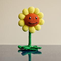 Sunflower (Plants vs. Zombies) amigurumi pattern by AradiyaToys