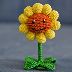 Sunflower (Plants vs. Zombies) amigurumi pattern by AradiyaToys