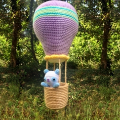 Kawaii Hot Air Balloon and Panda