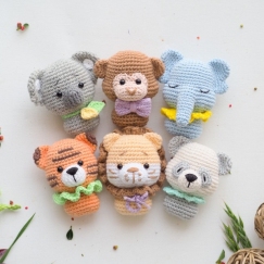 mini toys: elephant, lion, tiger, monkey, panda and koala