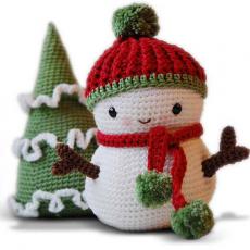 Frosty the Snowman and Christmas Tree