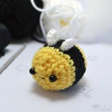 kawaii bee