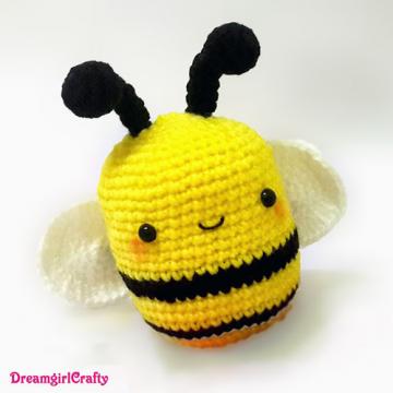 Baby honey bee amigurumi pattern