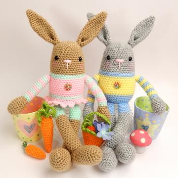 Billy and Betty bunny amigurumi pattern by Janine Holmes at Moji-Moji Design