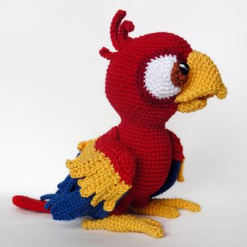 Chili the parrot amigurumi pattern by IlDikko