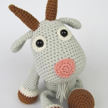 Goat Lisa amigurumi pattern by DioneDesign