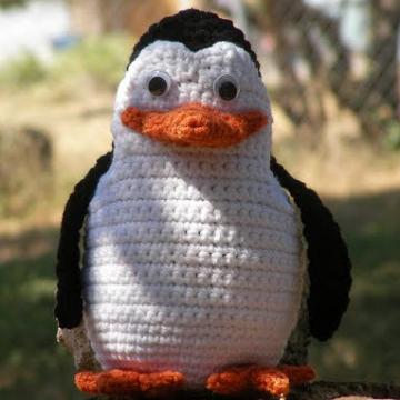 Penguin from Madagascar amigurumi pattern
